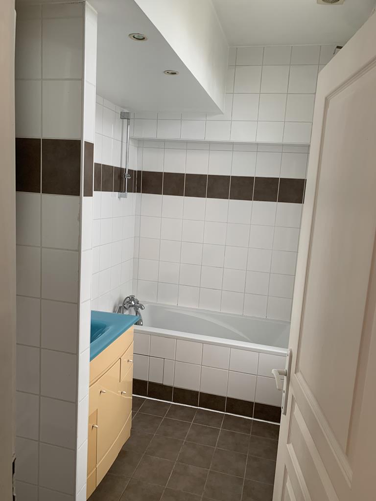 Salle de Bain (Copy)