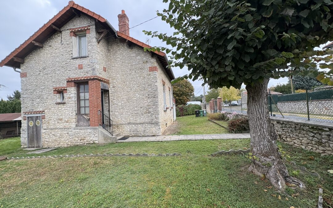 D&rsquo;HUISON LONGUEVILLE – MAISON – 157 500 € HAI